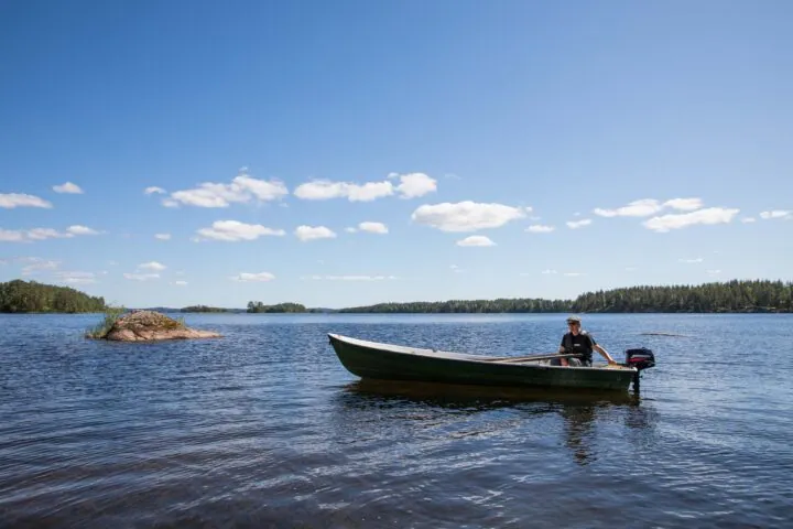 Motorboat (4 hp)